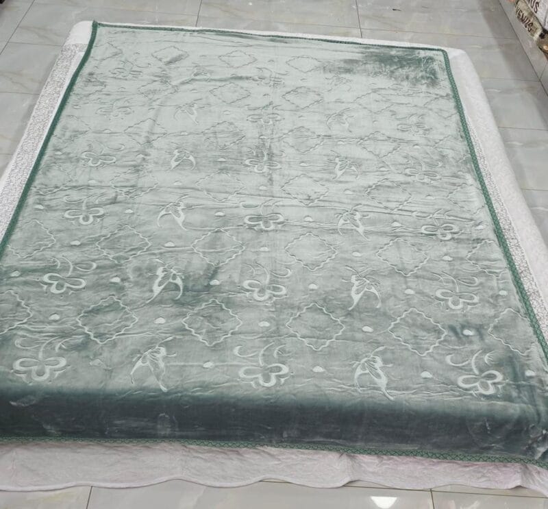 SINGLE BED EMBOSSED BLANKET